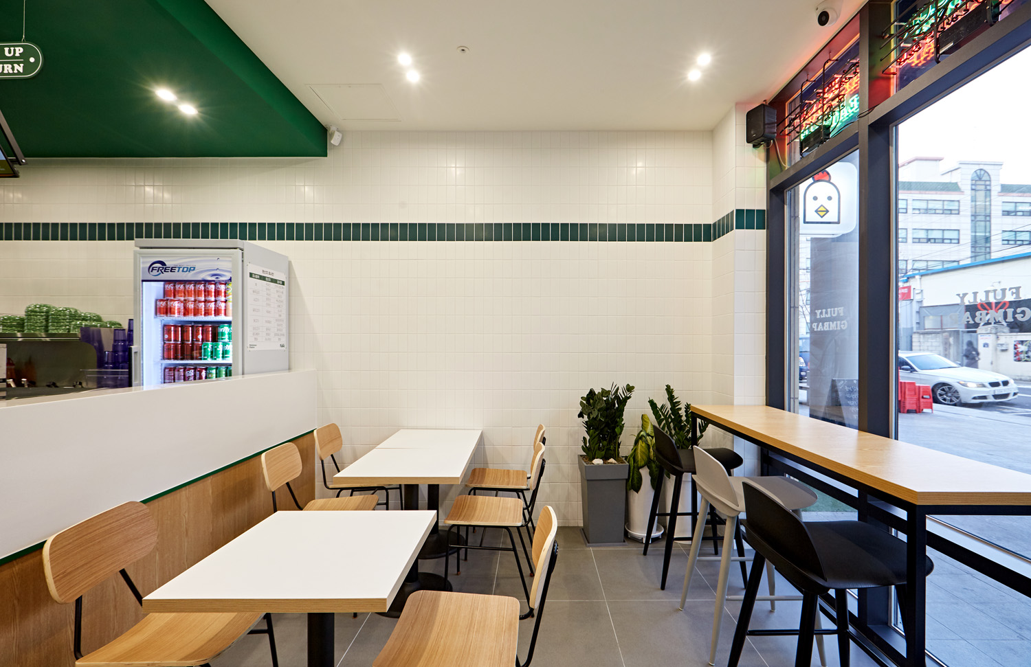 绿意盎然的韩国餐厅 | 自然的味道与现代设计-9