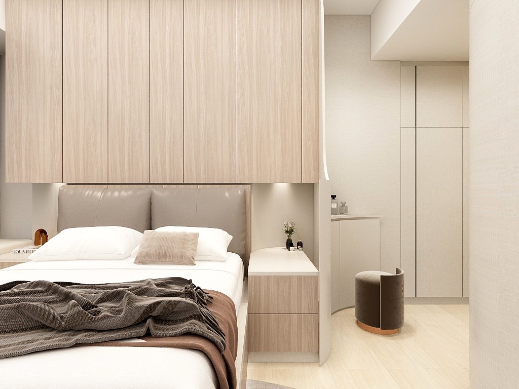 Bedroom / Bathroom-0