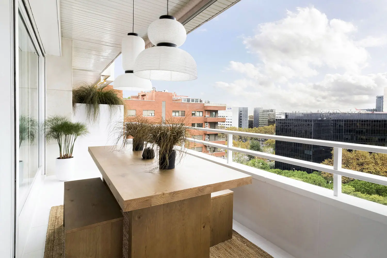 巴塞罗那日式北欧风公寓设计-14