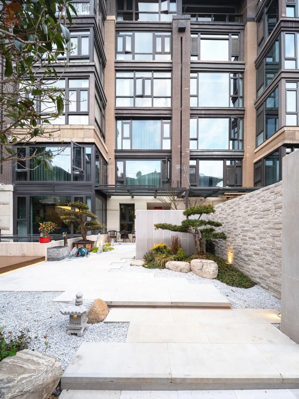 现代轻奢风格纯水岸别墅设计丨中国武汉丨高度国际装饰设计集团武汉公司-64