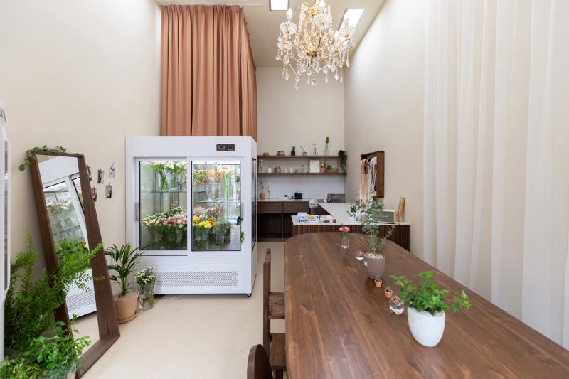 温暖氛围的 9 坪花信号咖啡厅设计-4