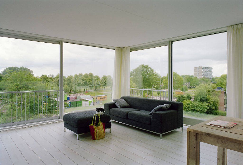 荷兰 Zwolle 市 Hiphouse 公寓楼——玻璃塔中央流通类型的社会住宅-26