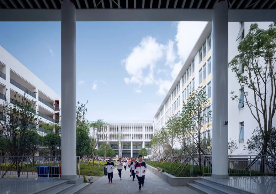 云南师范大学实验中学（昆明湖校区）丨中国昆明-86