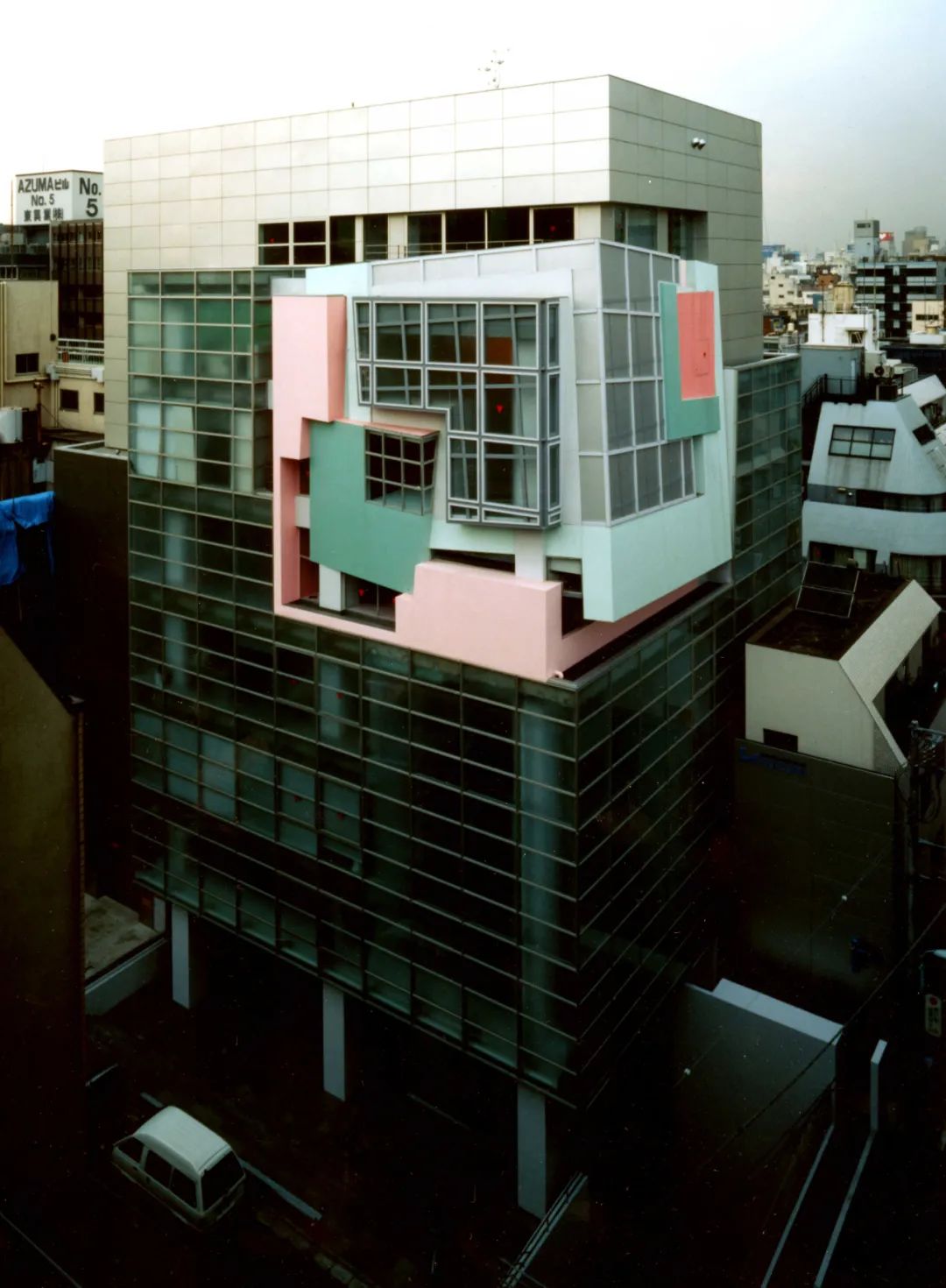 阿罗诺夫设计与艺术中心丨日本东京丨Peter Eisenman-9