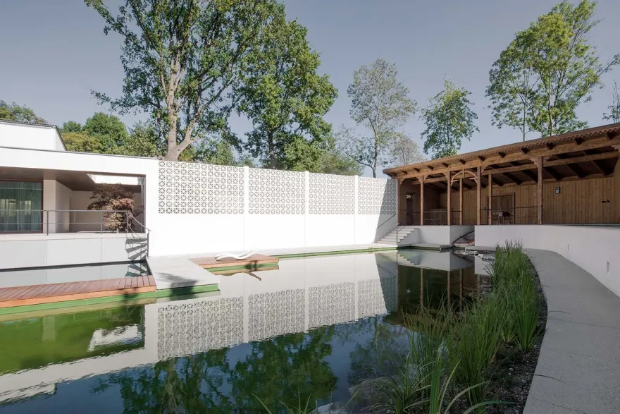 Gut Wagram Bathhouse-11