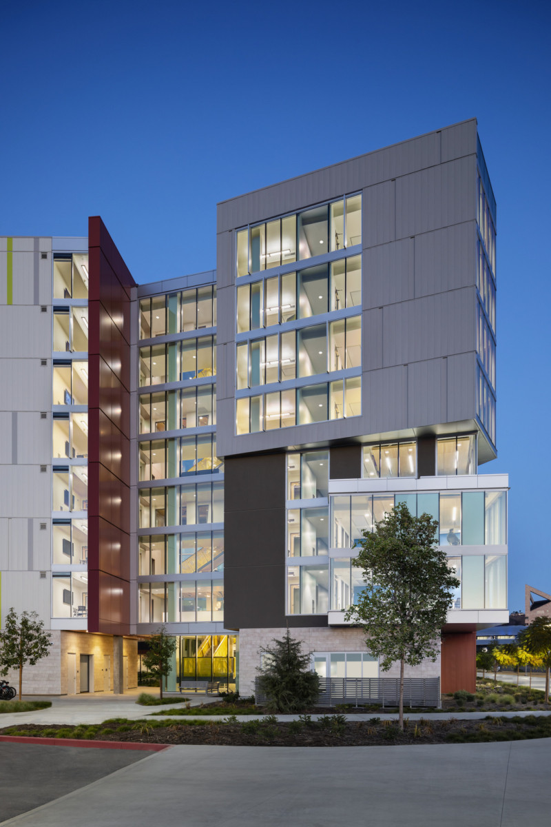 加州州立理工大学波莫纳分校 - 学生宿舍一期和餐饮中心-18