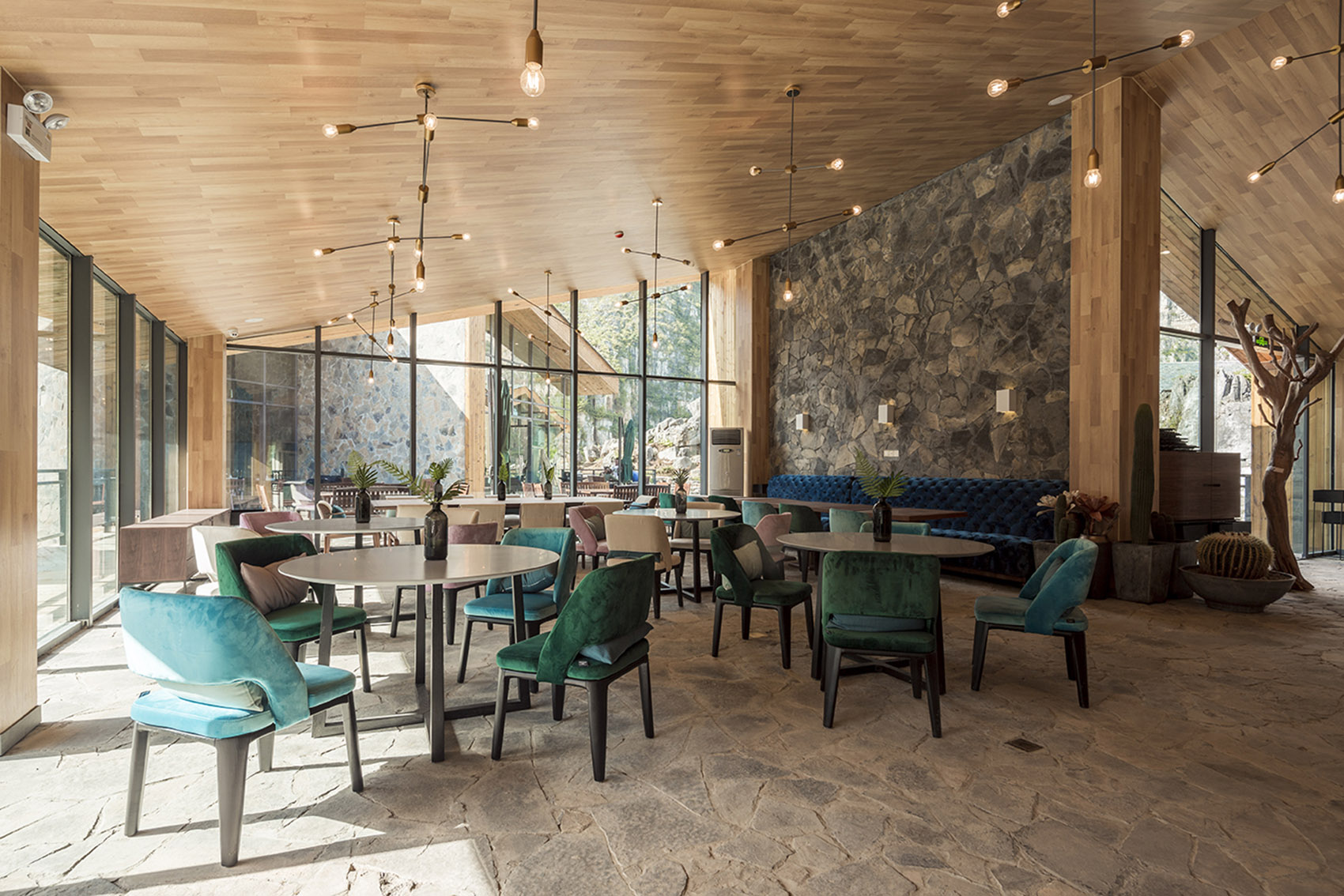 安龙国家山地户外运动示范公园游客服务中心,贵州笃山镇 / 三文建筑 / 何崴工作室-35