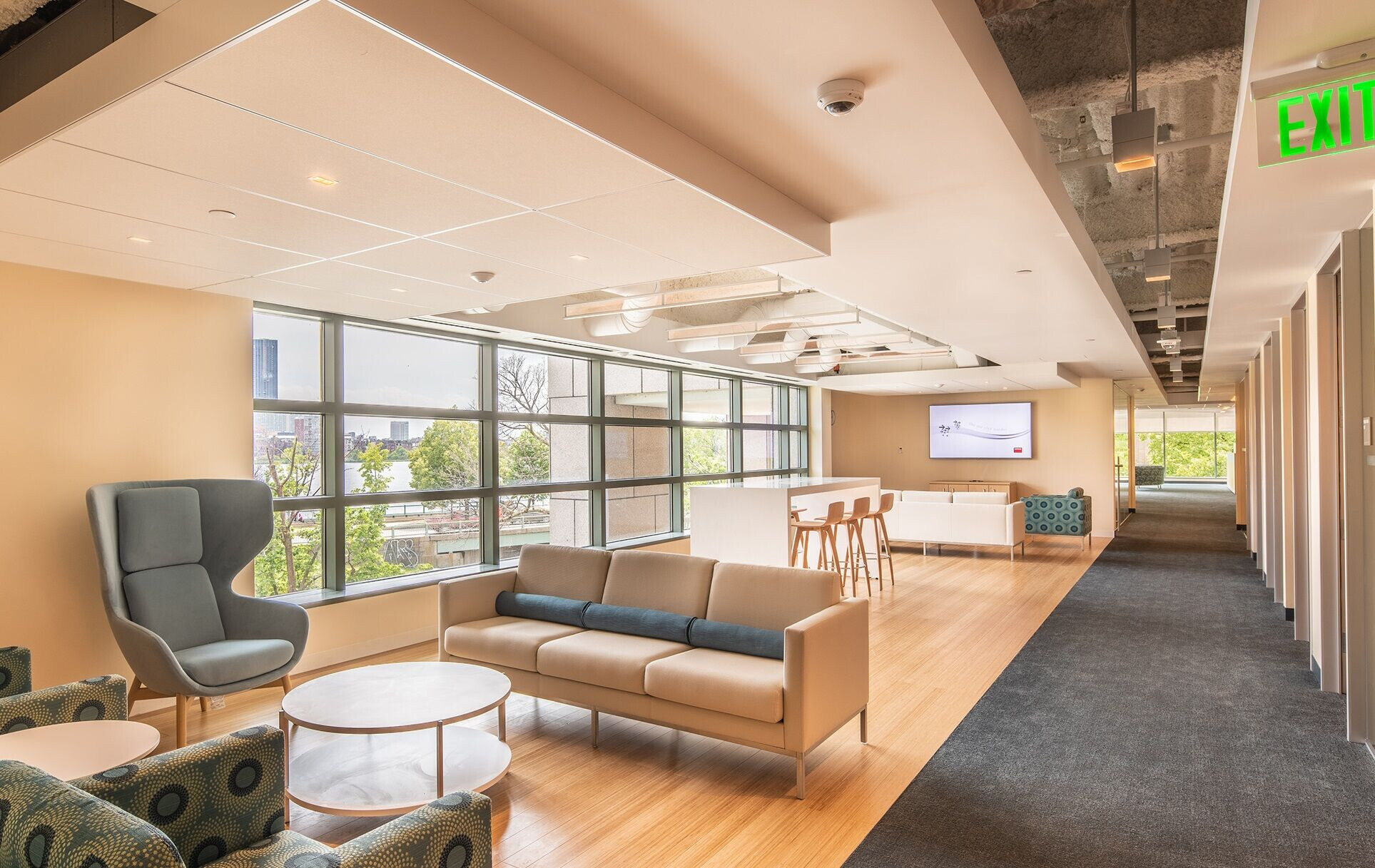 剑桥 Kendall Square 停车库改办公空间丨美国丨Paul Lukez Architecture-9