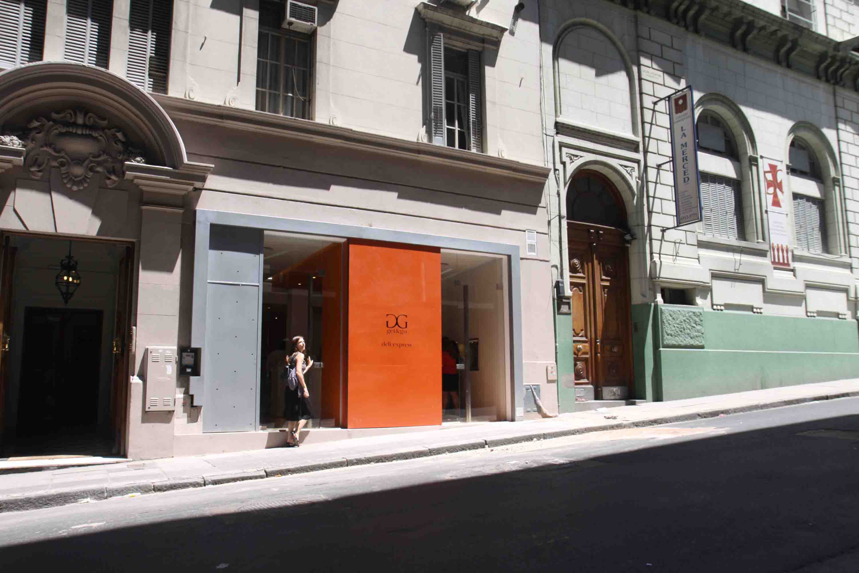 融合新旧的阿根廷餐厅设计-6