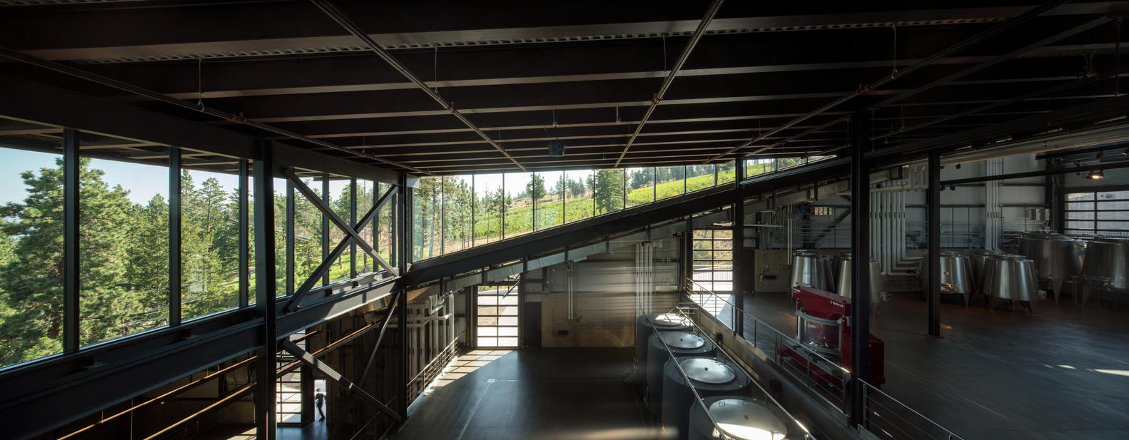 马丁巷酒庄·冯·曼德尔家族的重力酿酒传奇-51