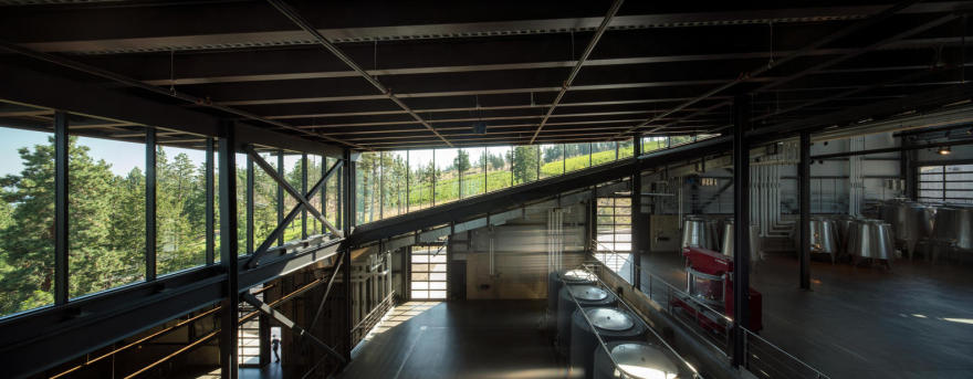 马丁巷酒庄·冯·曼德尔家族的重力酿酒传奇-51