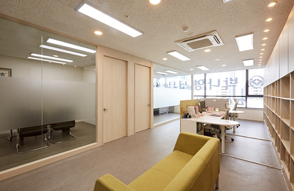 极简会计公司的 25 平米精致设计-3