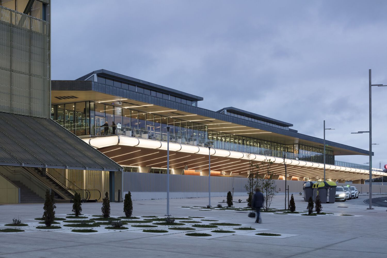 Santiago de Compostela 巴士站丨西班牙丨IDOM-40