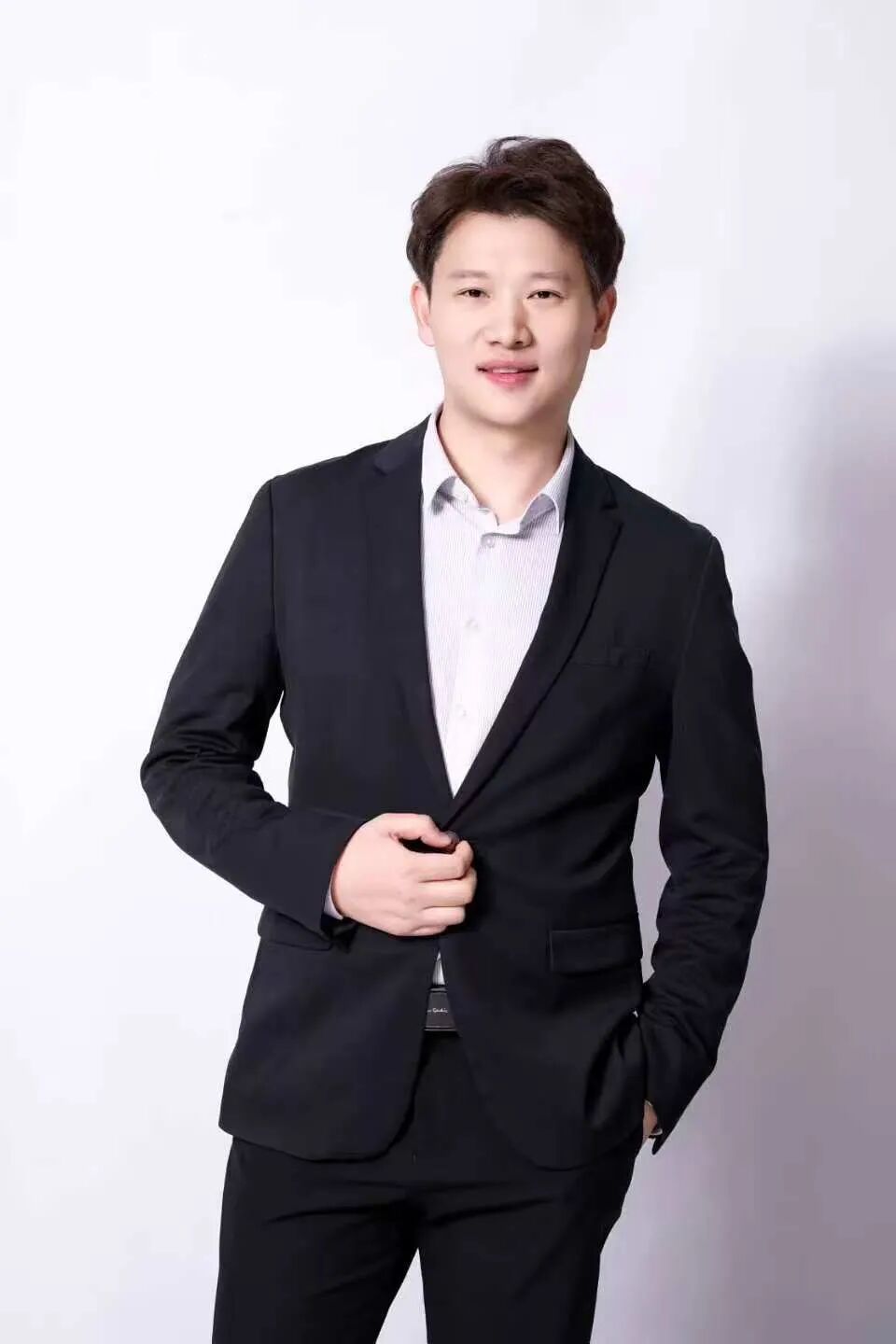 城市人家||吾悦花园城139平方，现代极简风，诠释简约与温情的平衡-13