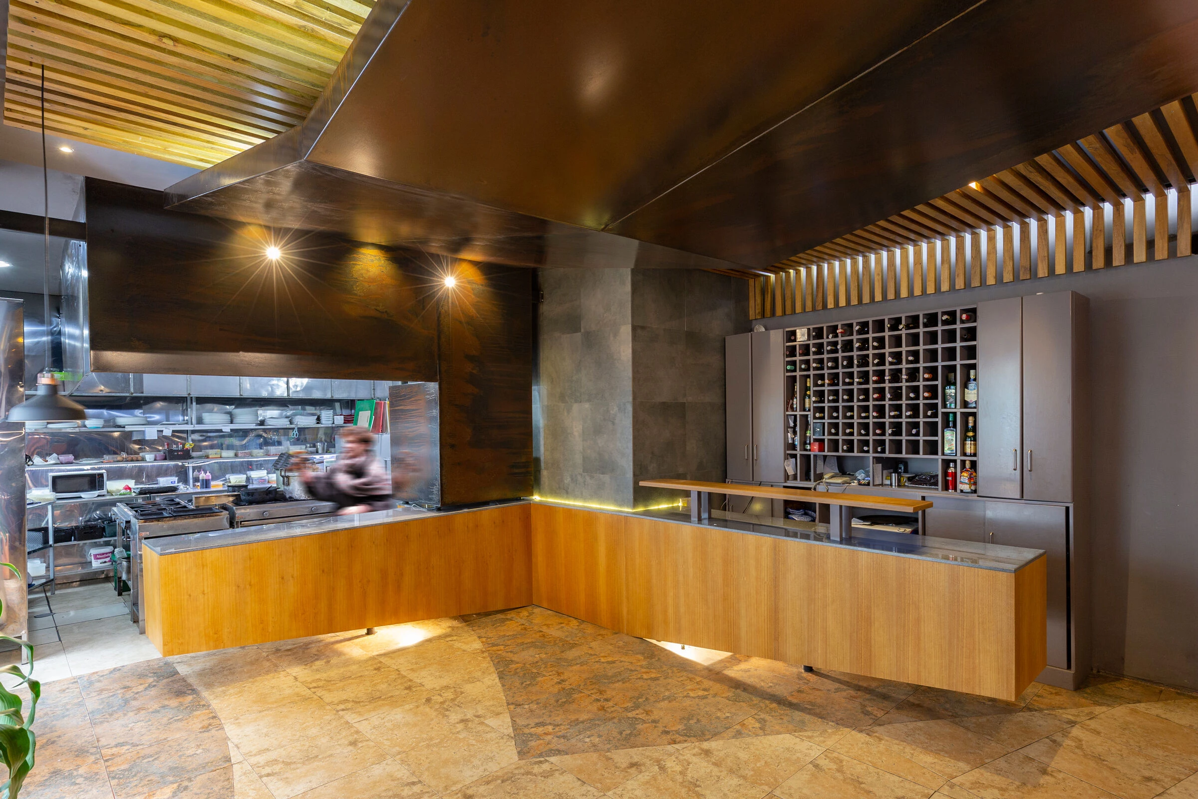 厄瓜多尔曼吉亚雷餐厅-11