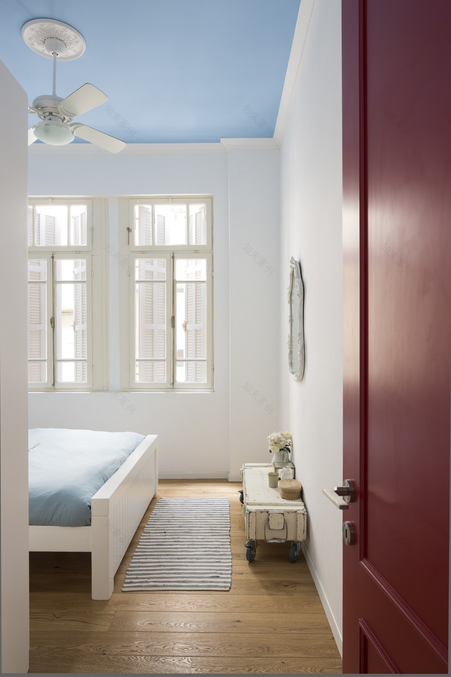 特拉维夫姐妹设计师打造的两套短期租赁公寓-19