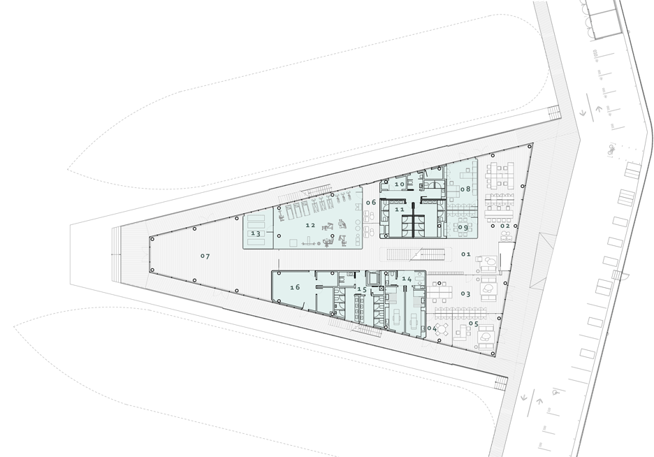 穿孔幕墙覆盖的巴塞罗那码头建筑-12