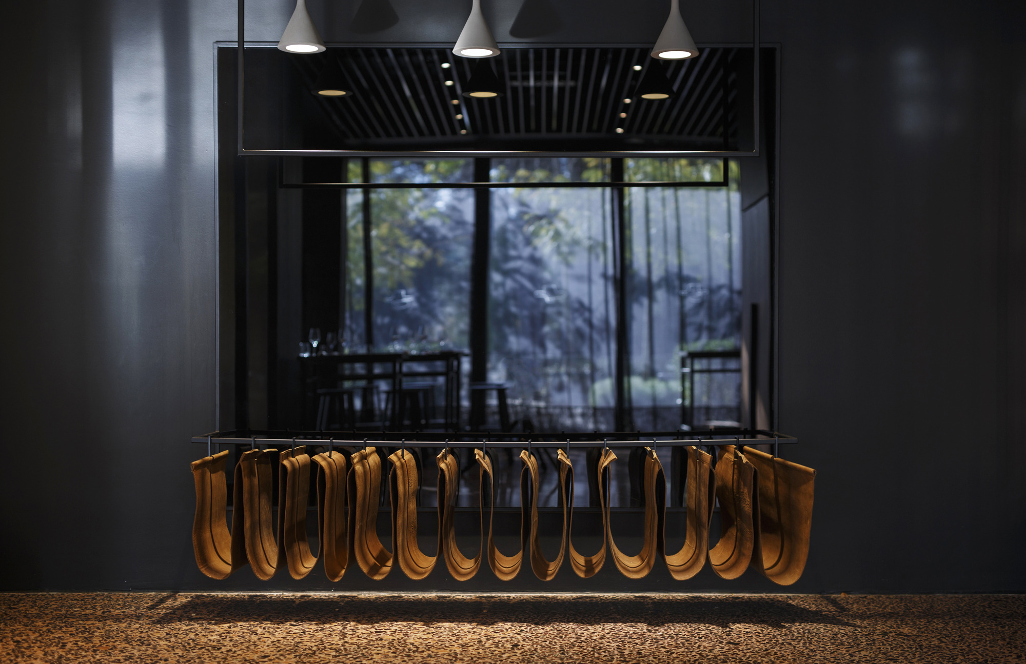 RevoLution Signature Restaurant 旋转厨房设计-8