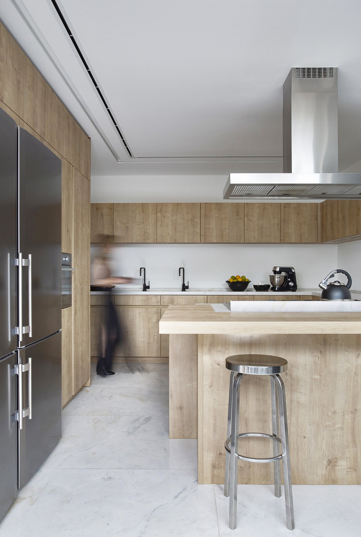 圣保罗 V2 House | 巴西大理石与乌木的时尚碰撞-14