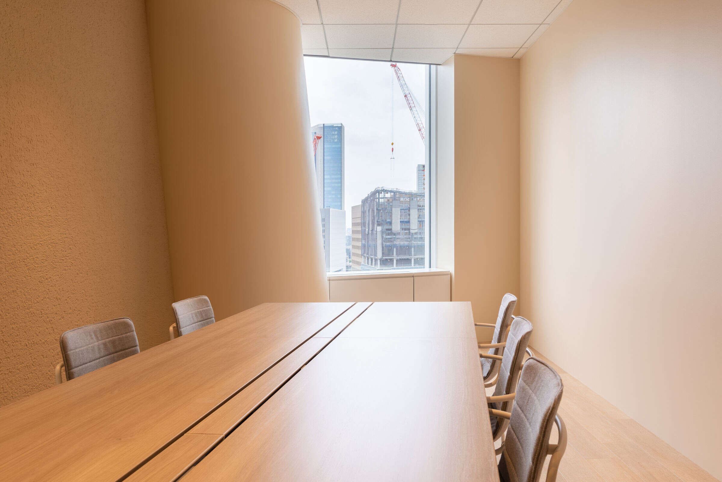 东京摩天大楼里的未来主义挪威海运风格办公室丨日本东京丨van der Architects-9