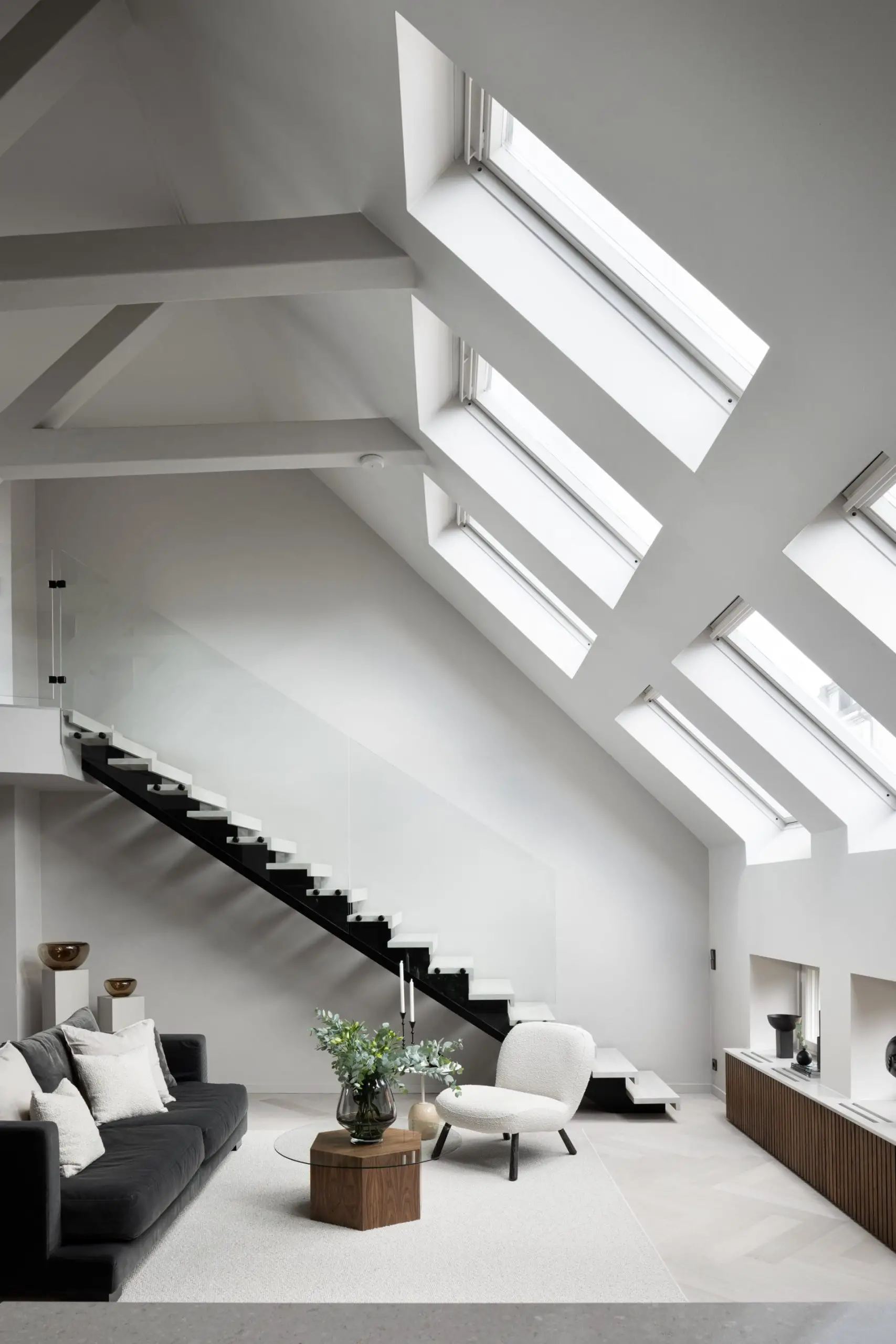 瑞典独特设计复式公寓，尽享城市宁静美景-2