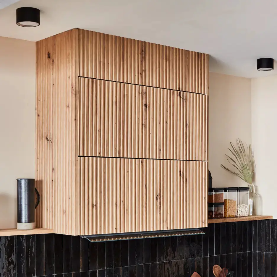 "Leroy Merlin 厨房 | 黑色与木质的完美结合"-9