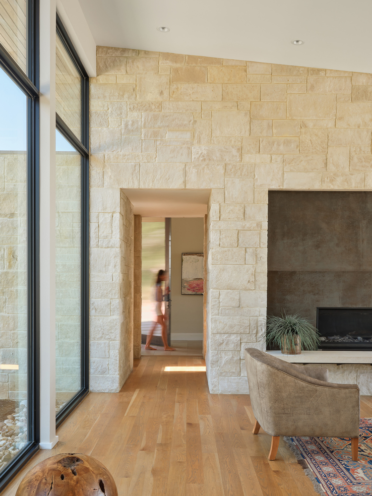 德州山间“梯田”住宅丨美国德克萨斯-24