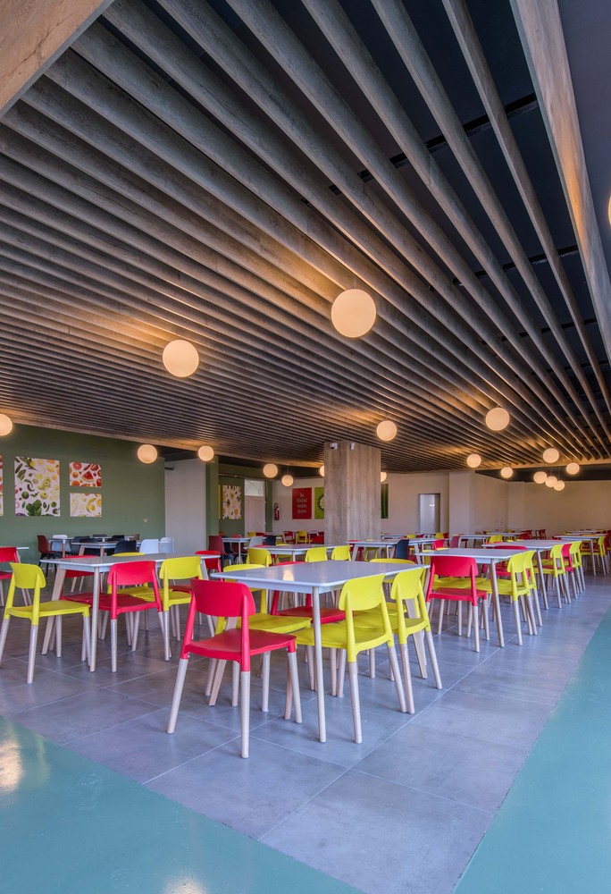 美式校园，Kosovo 的设计亮点-7