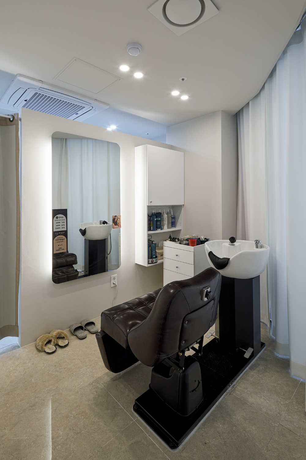 30 平米极简美容院，现代风格的魅力展示-13