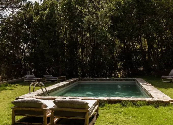 现代灵魂 | corse 东部的 Misincu 酒店设计-14