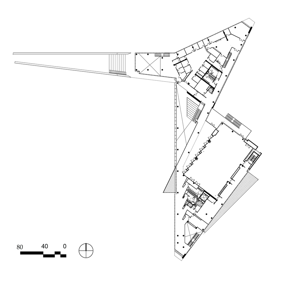 Case Western Reserve University 中心 | 绿色折叠式板结构,融合校园风光-10