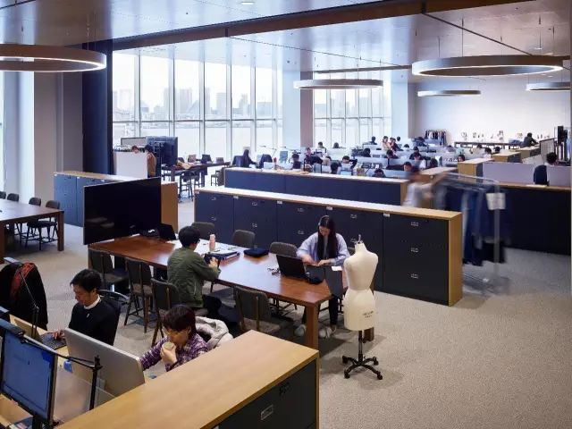 优衣库旗舰店设计探秘 | 空间、科技与人文的完美融合-211