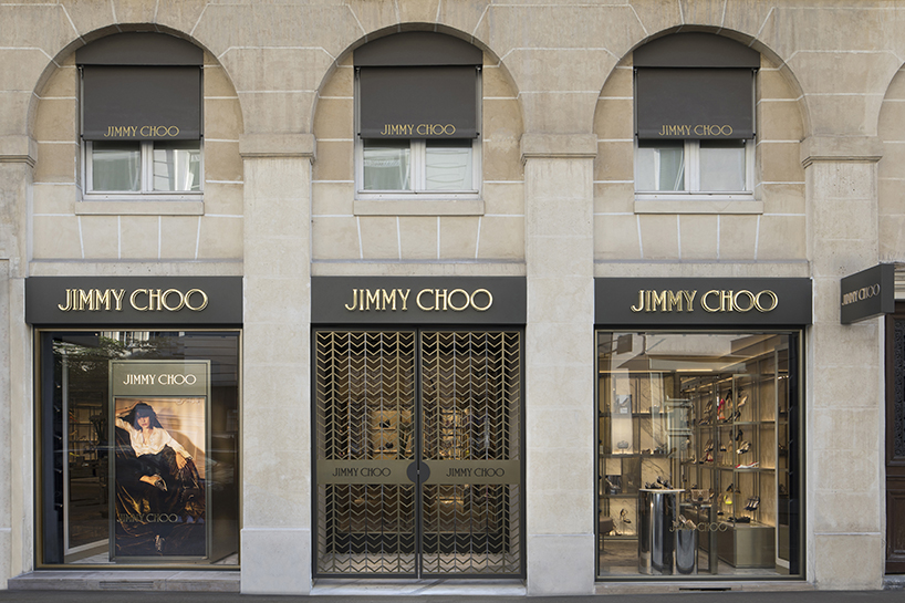 巴黎 Jimmy Choo 旗舰店，奢华螺旋金属柱夺目-16