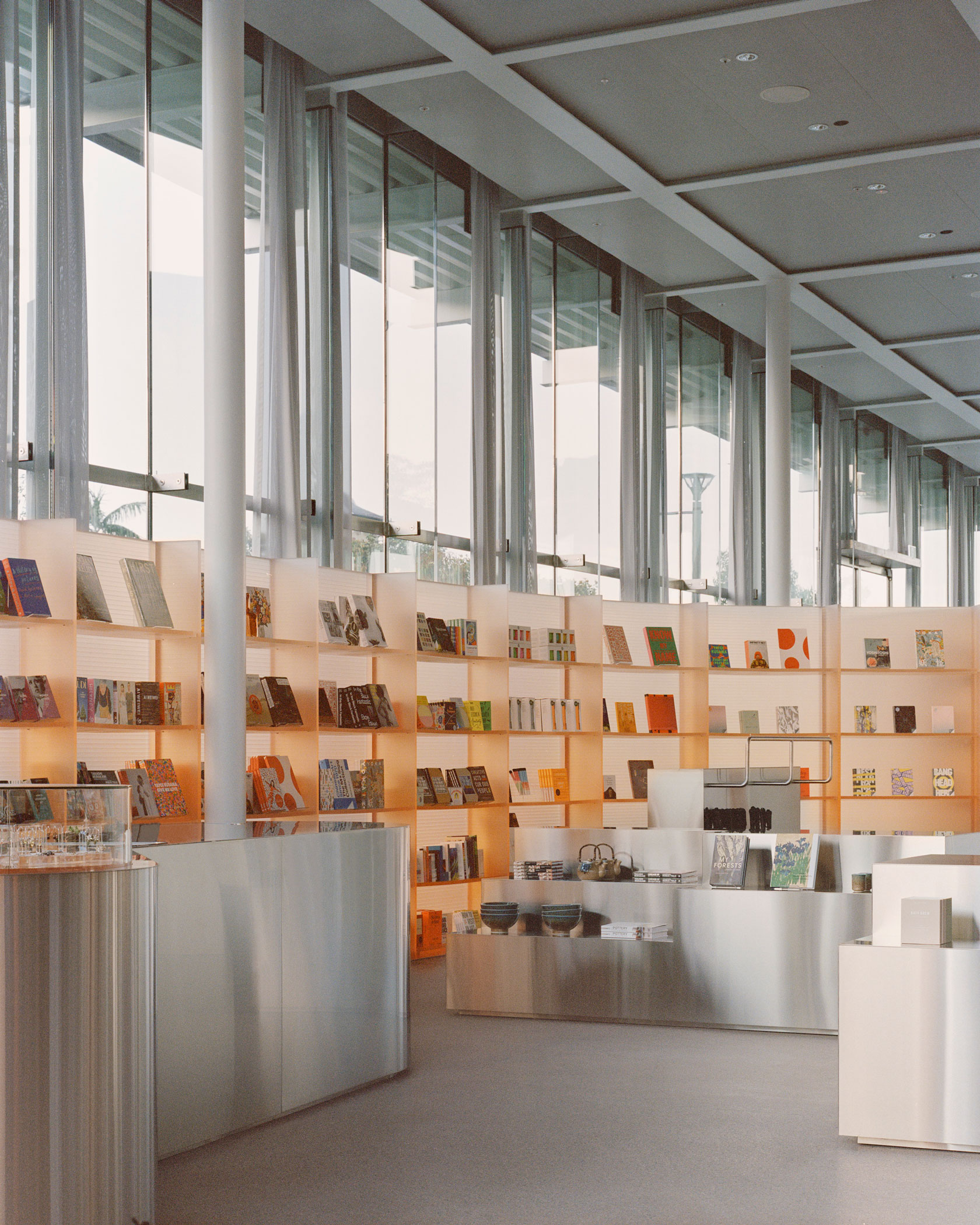 AGNSW 悉尼现代建筑画廊商店丨澳大利亚悉尼丨Akin Atelier-3