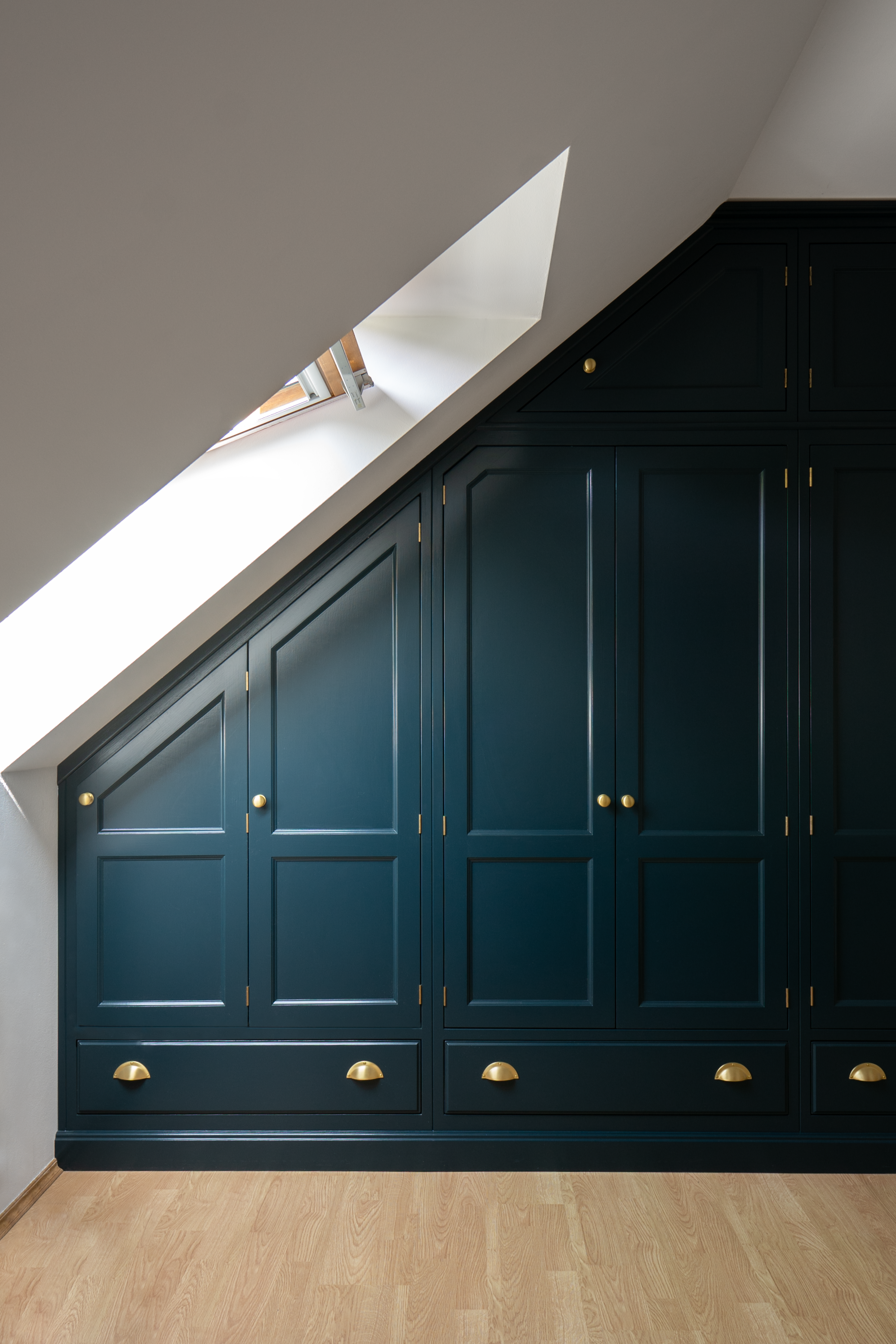 藏青色[se·y]衣柜丨Divine English Home and Garden-1