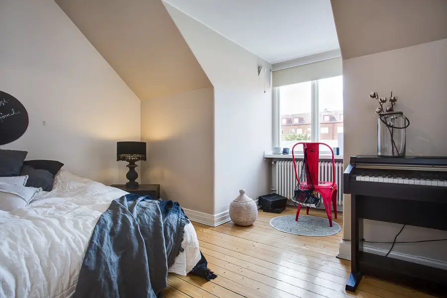 温馨民族风阁楼公寓设计-11