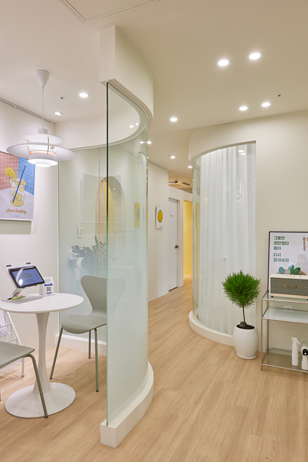 优雅白色调，打造温馨家居空间-4