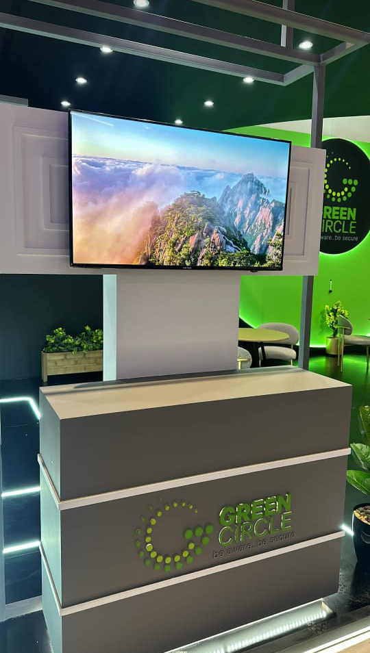 绿色圆形展位丨Real-12