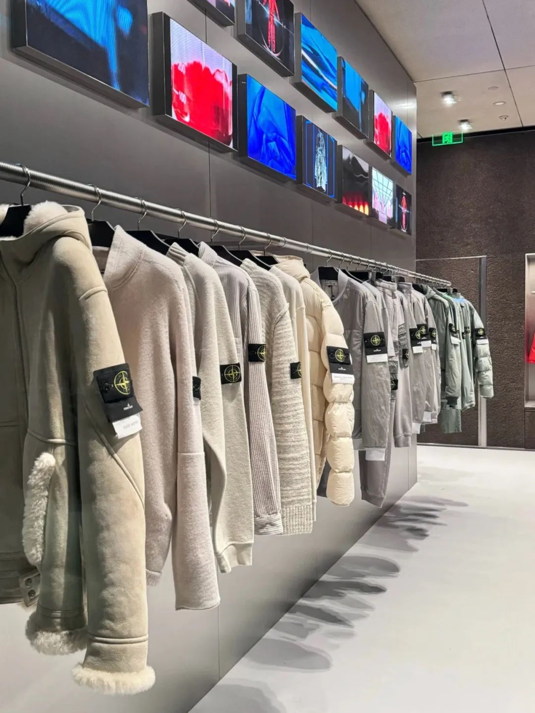 Stone Island 成都太古里旗舰店丨中国成都丨OMA,AMO-6