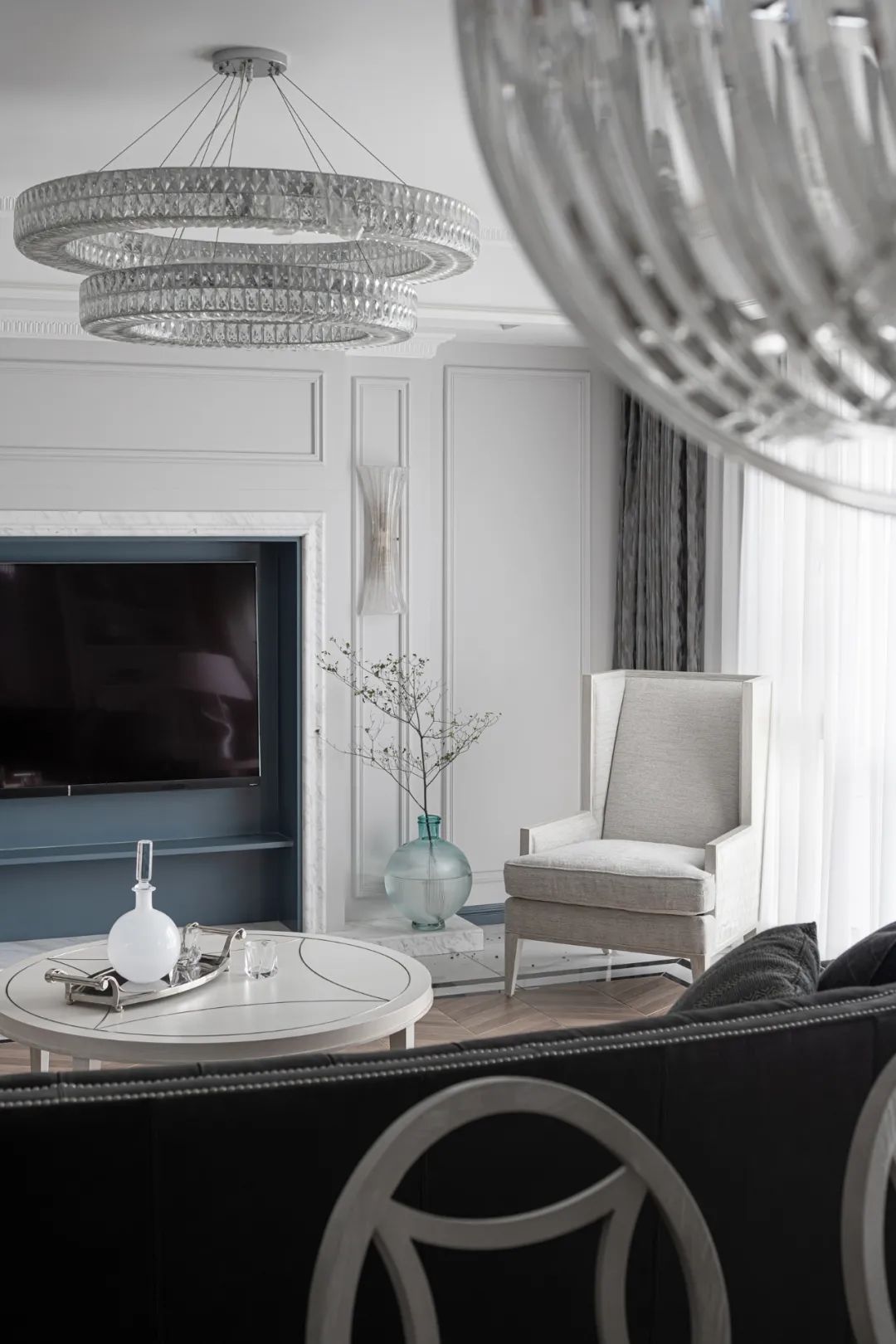 竖厅改横厅的超强设计，诠释优雅温柔的空间氛围 | 宏福樘设计-0