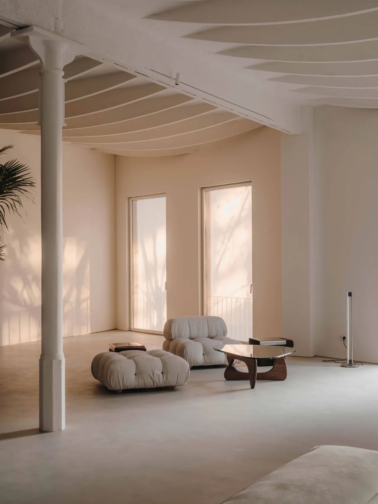 Mesura丨工业公寓改造，艺术画廊与生活空间的完美融合-5