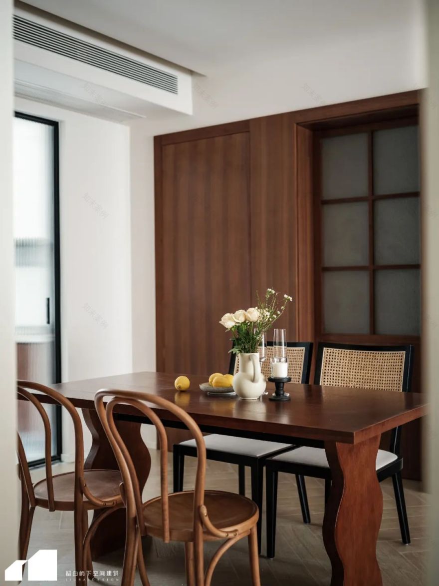 留白·私宅 · 舒适自然的轻复古之家丨留白屿下空间建筑-29