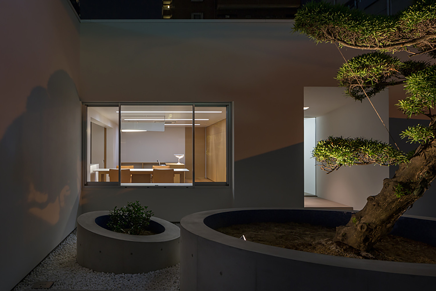 House with Podocarpus  Yasutoshi Mifune + Toru Atarashi-106