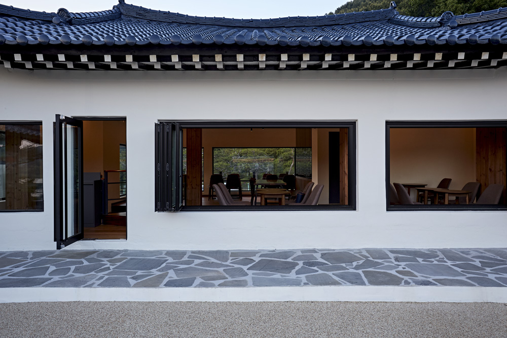 现代简约风格的餐厅设计-7