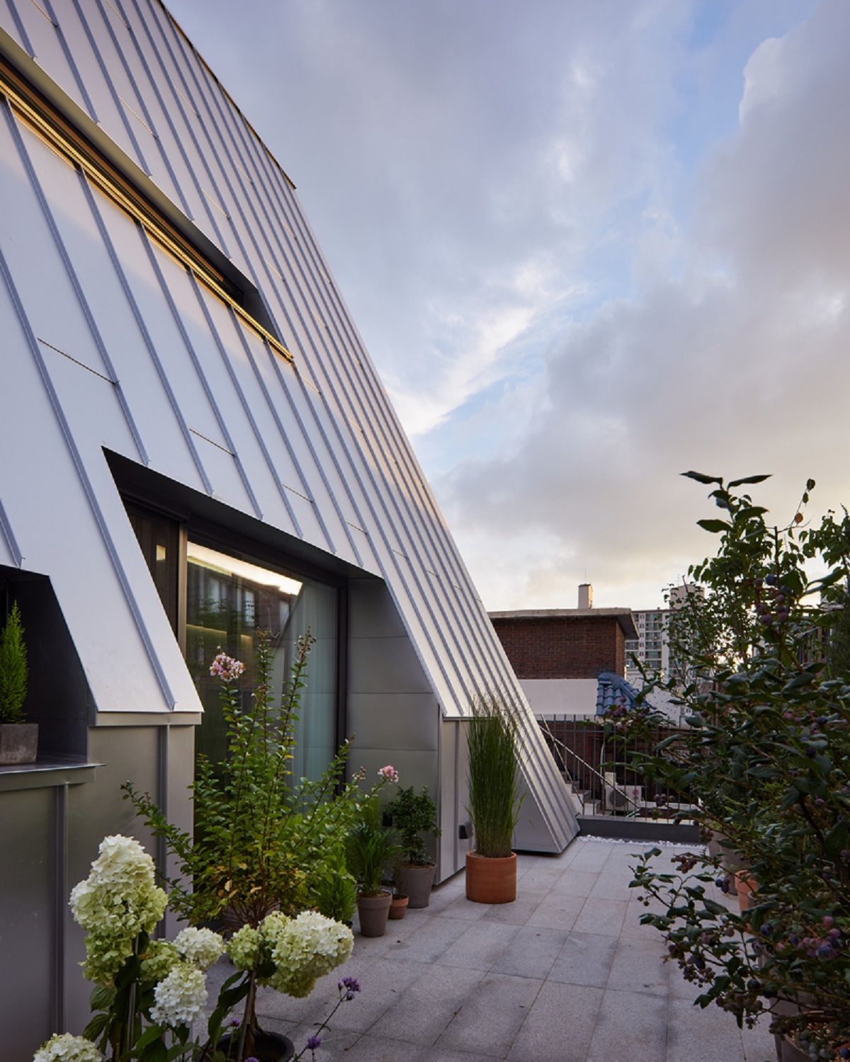 现代城市中的绿色邻里 · Lee Lee Heon 建筑事务所打造城市花园-5