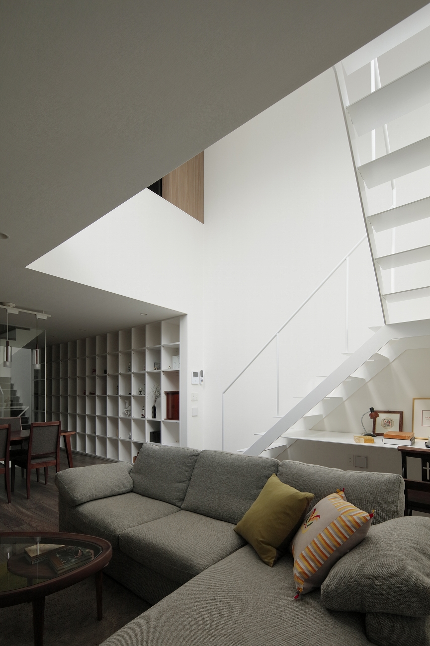 东京商业街最小住宅设计-5