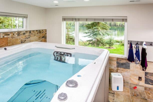 5个带居住空间的RV车库设计案例-67