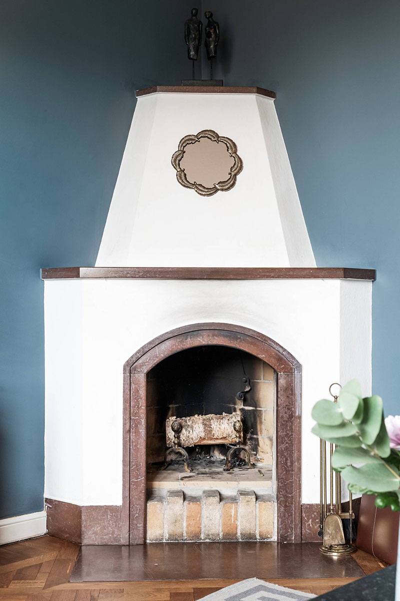 斯德哥尔摩两层公寓，白色调顶层卧室打造宁静空间-6