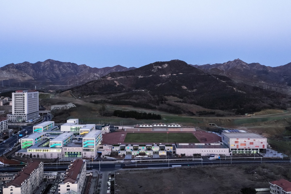 威海望海园中学丨中国威海丨清华大学建筑设计研究院有限公司-10