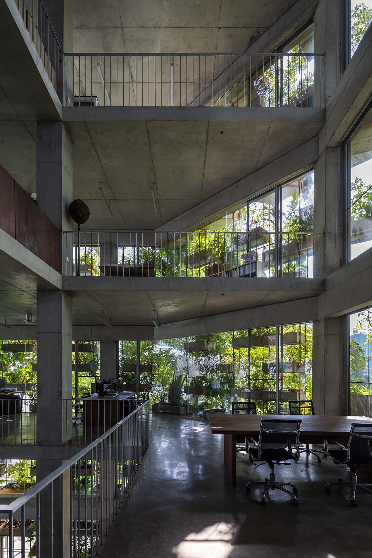 绿色办公新概念 · 垂直农场的城市办公室-13